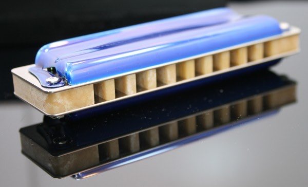 RWHarmonicas's tweet photo. Suzuki Manji Harmonica with Candy Blue Cover Plates; https://t.co/kPQgxSEaf8 Only one @RWHarmonicas #suzukimanji #harmonica #candyblue #Blues #MemorialDay2020 #Mondayblues #MondayMotivation #gifts #onlineshopping #earlybiz #Oasis #echofirst #popmaster #Trending #NewMusic #share https://t.co/djAXUGGu7l