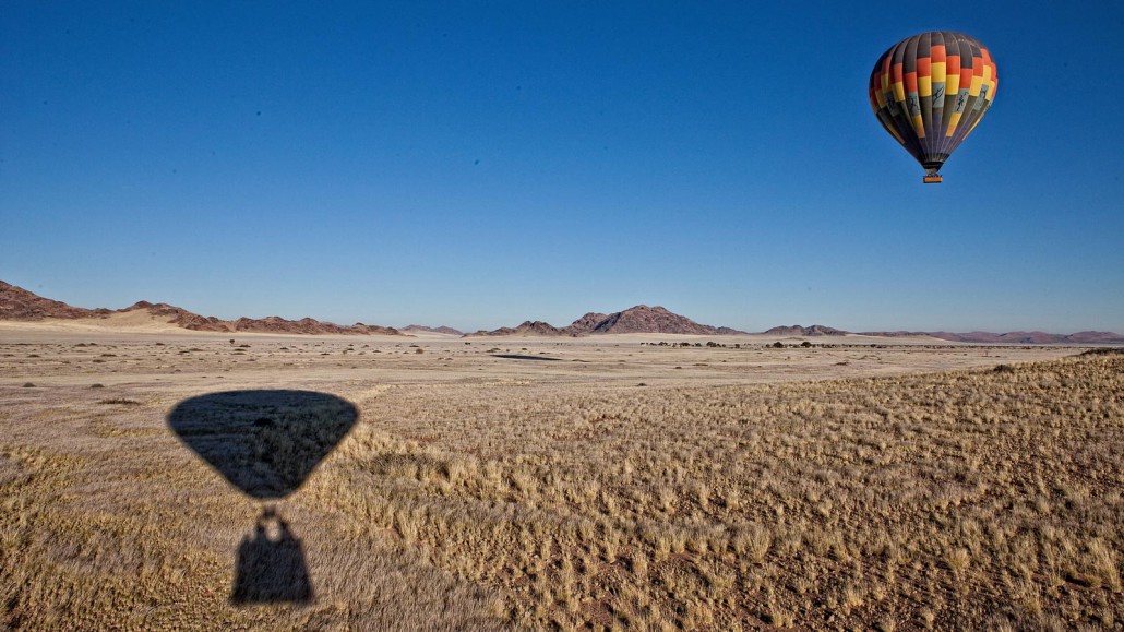 naturally_namib's tweet photo. Happy Africa Day! Let us celebrate our clear skies, fresh air, beautiful wildlife, unique interior decorations & breathtaking views.
#naturallynamibia #namibia #africa #safari #holiday #travel #africaday #celebrateourwonders #namibiawonders #traveltonamibia #holidayinnamibia https://t.co/yghjCdj2Rn