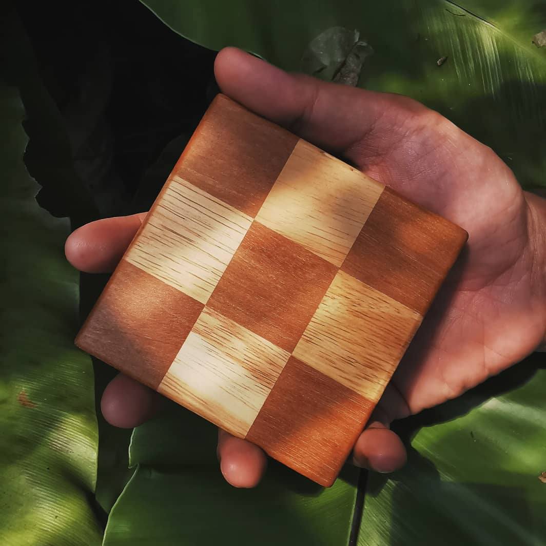 Ketupat kayu untuk raya. Selamat hari raya!