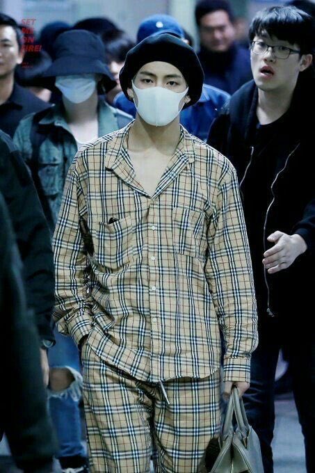 Taehyung in pyjamas; a thread