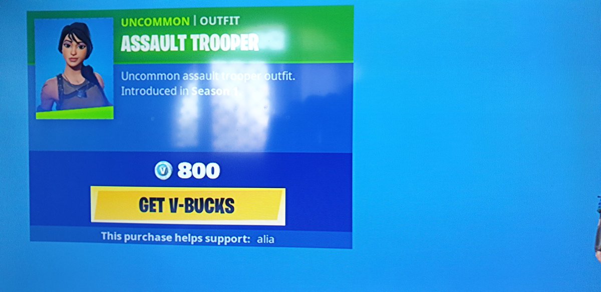 ali_etoom's tweet photo. Love your fortnite content, keep up the amazing work. @OMGitsAliA https://t.co/6NPxol7bfr