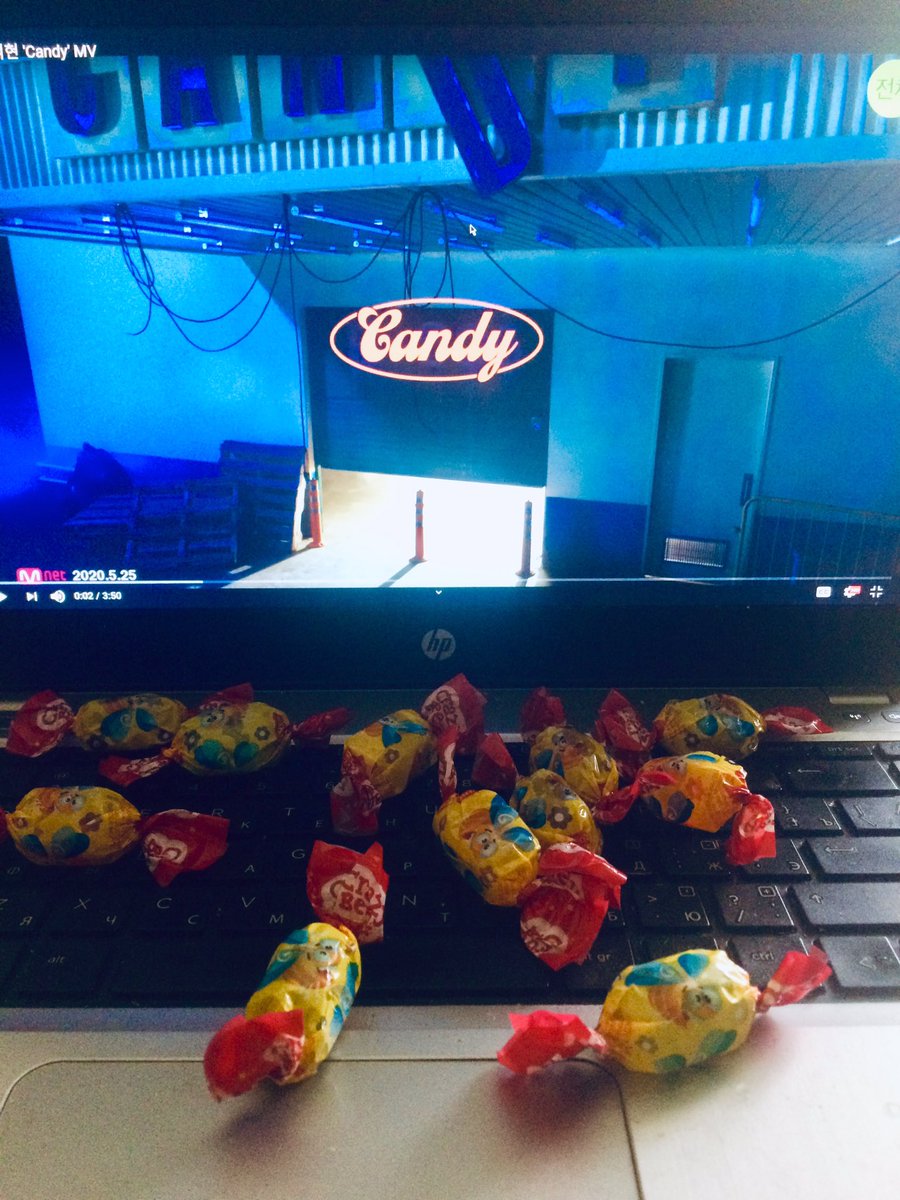 gingerok_exol's tweet photo. Ready to stream #Candy by @B_hundred_Hyun in a candy sweet style🍬#BAEKHYUN_is_Back #BAEKHYUN_Delight #BAEKHYUNEE_CANDY https://t.co/kq8oiW89Im