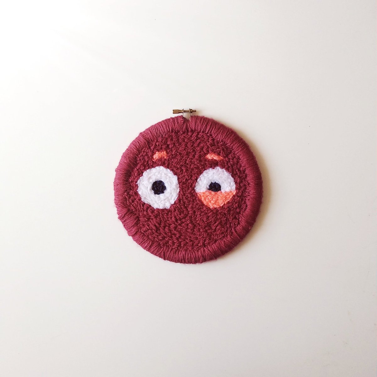 AnnePrints's tweet photo. That face ~ punch needled embroidery hoop.
#punchneedleembroidery #punchneedlelove #punchneedlecraft #punchneedle #punchneedleaddict #punchneedle #rughooking #craft #wool #face #artist #artistsoninstagram #illustrator #madebyme #eyes #expression #embroideryhoop https://t.co/ILpXCsEwv1
