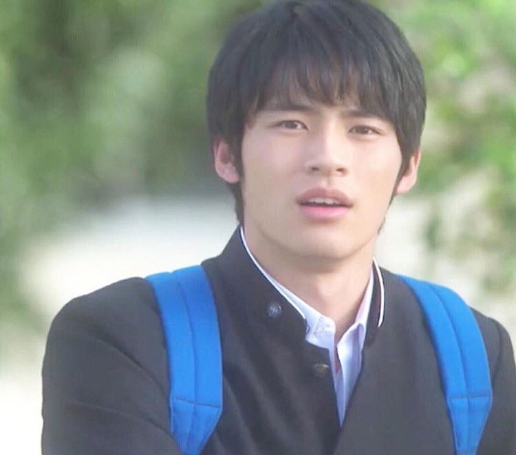 中学聖日記の黒岩くんは色褪せない。 #岡田健史