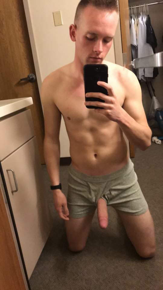 RArchiver's tweet photo. Who wants more of this hotty https://t.co/1L2QWxTHDE