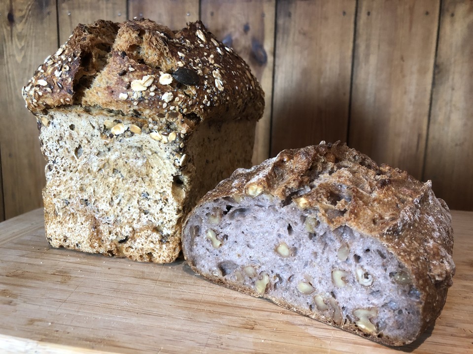 locacites's tweet photo. Aujourd'hui focus sur l'Atelier P1 à Paris 18e.
Grâce notamment à l'utilisation de #farine bio et de #levains naturels, cette boulangerie artisanale saura vous régaler, et il y en a pour tous les goûts !
#pain #bio #nature #naturel https://t.co/QjlCQNUfyz