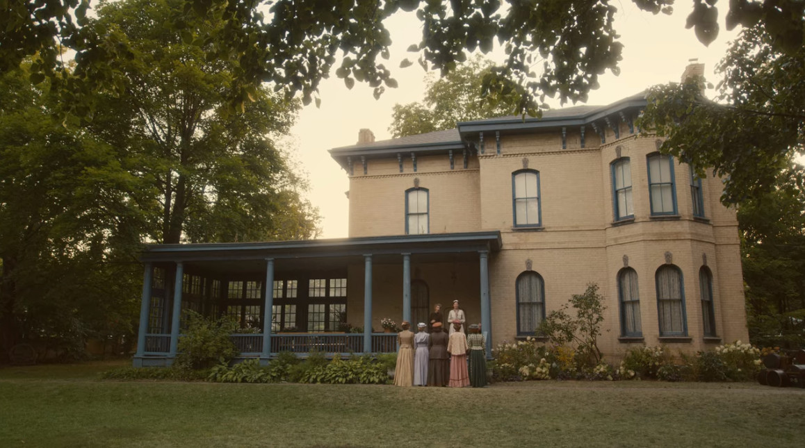 "Hello, and welcome to Blackmore." #renewannewithane