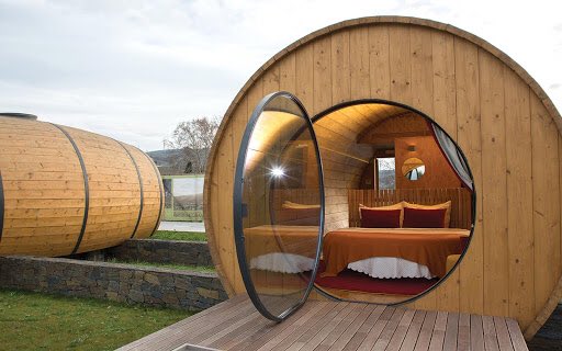 OmgExists's tweet photo. Wine hotel offers guests rooms in giant wine barrels. Not to mention all the wine they can drink. https://t.co/4ZhrDuhfCk