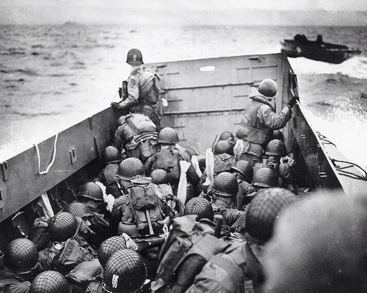MediaMix0's tweet photo. Each #MemorialDay, all Americans unite in honoring the patriots who made the ultimate sacrifice for our nation. These brave men and women in uniform safeguarded our most cherished values and helped build a brighter future for all Americans. https://t.co/mmlEIigoIV