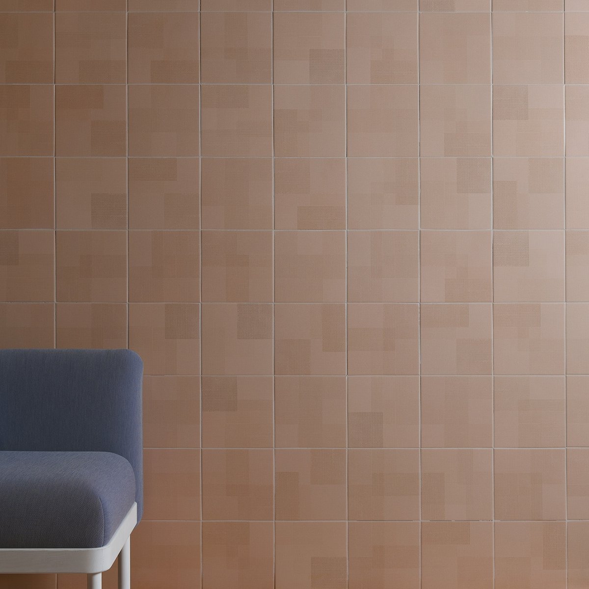 Inspired by the weave of fabrics, TEXTILE by <a href="/YONOH/">YONOH</a>  features a subtle elegant mesh-like pattern made up of smaller meshes.

​#FeetOnTheGround #ConLosPiesEnElSuelo ​#HarmonyInspire #CeramicTiles #Signature #Design #InteriorDesign #Trends #Interview