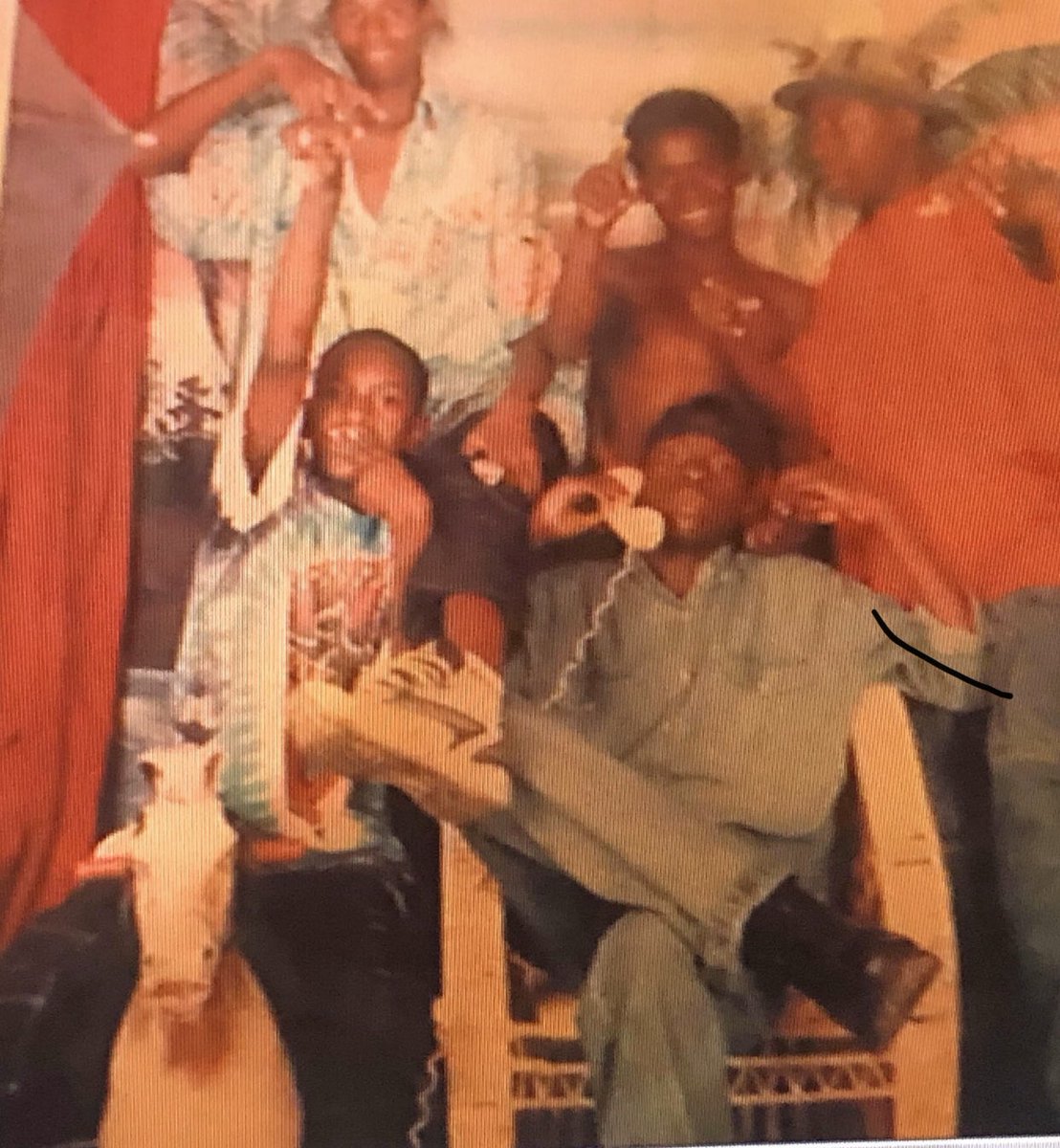 Lord_IMP's tweet photo. Epòk sèlman 11zan nou te gen B.E kòm Dj Rocky pou manager e sèl pwojè mw se te rapè... #lamitye #lafanmi tan an pase vit https://t.co/wMq65vo2X9