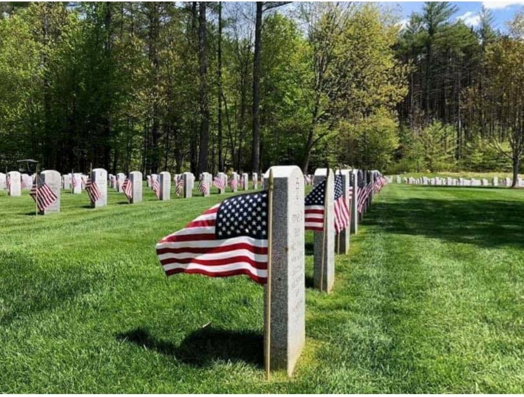 NewHampshireDOT's tweet photo. And on Memorial Day NHDOT honors those who gave the ultimate sacrifice. 
Land of the free because of the brave.
#nhveteranscemetary https://t.co/uHkye0Wply