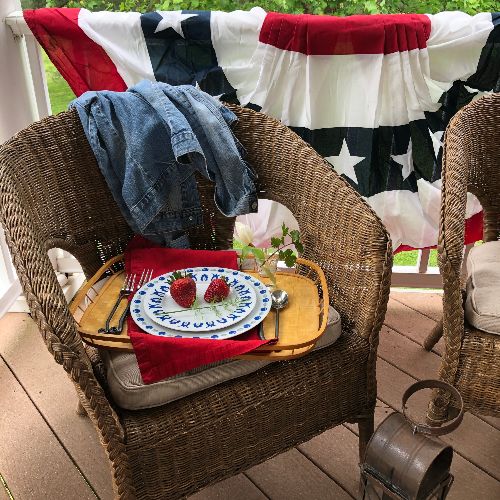 BilletCollins's tweet photo. Happy Memorial Day! Tips for celebrating, decorating and hosting an outdoor party! #memorialdaypartyideas #houseparty #entertainingathome #pursuepretty #dwellinganddesign #homeanddesign #redwhiteandblue #outdoorpartyideas  - https://t.co/LIWCCeVDNp https://t.co/m4aOe6HzCM