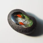 手のひらサイズのアクアリウムは見ているだけで心を和ませてくれそう