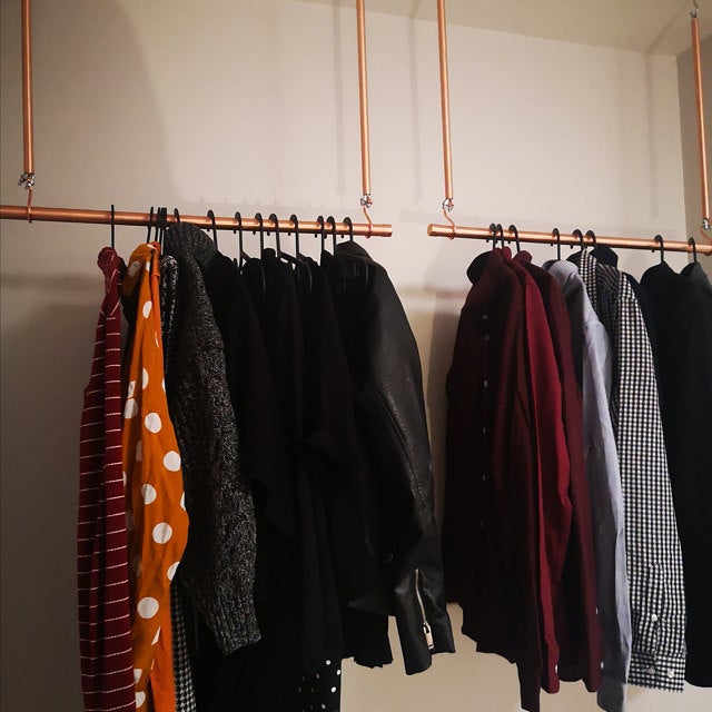 propercopperuk's tweet photo. Did you know that we also make stylish hanging copper clothes rails? Ideal for fitting into difficult corners or for exciting store front clothes displays! #propercopper #homedecor #smallbusiness #madeinbrighton #storefront https://t.co/ynI5v187OQ