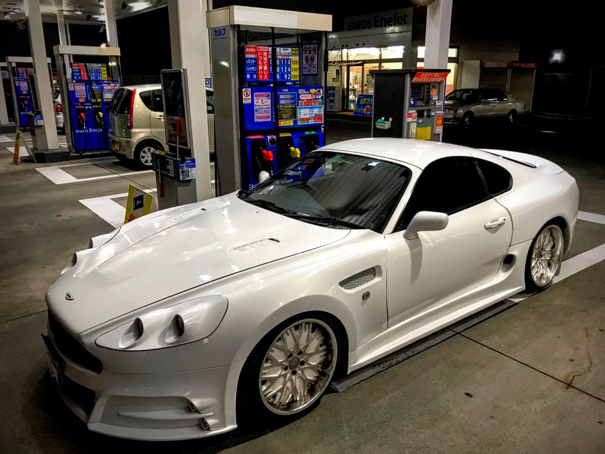 塩の字 生足のまま不便なく乗ろうと思ったらこのくらいの車高が限界かも オーバーハングが長すぎてこれ以上はツラいかな