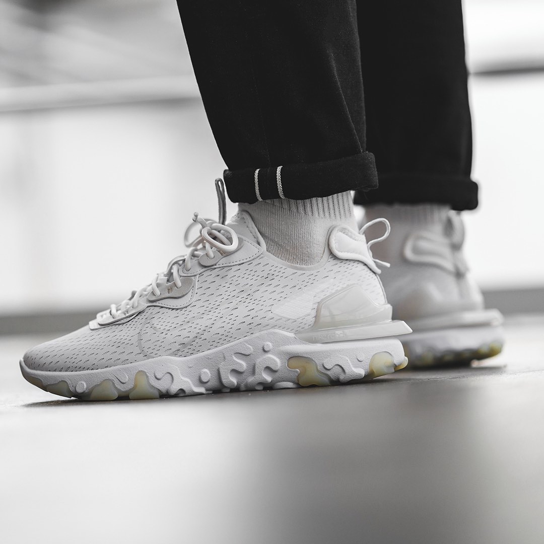 nike react vision white and grey