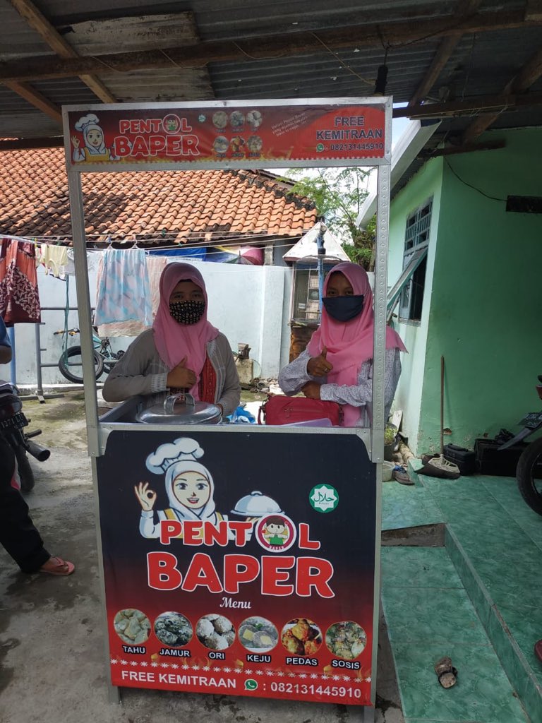 BaperPentol's tweet photo. Opening, Pentol Baper cabang Kalijudan Surabaya. 

#pentol
#pentolbaper
#testfood 
#pentolsurabaya https://t.co/6rVnbvSFWF