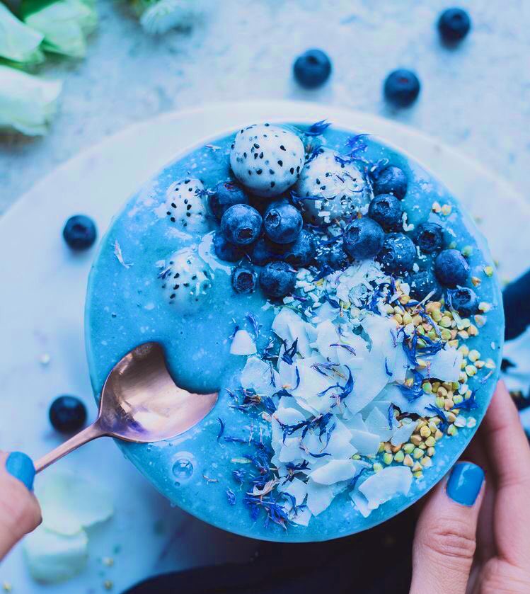 the untamed/mdzs as smoothie bowls - a detailed thread kicking it off strong with lan wangji, he's going to be paired with this tasty and aesthetically pleasing bowl of blueberry and dragon fruit, mixed with frozen butterfly pea flower tea ice cubes. sure to boost you up!
