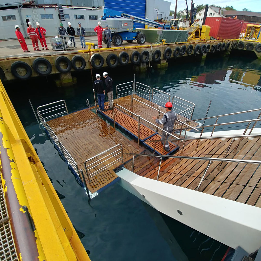 Hydromar1928's tweet photo. Almost ready for commissioning: our XXL Seascape bathing platform on Vard’s buildnumber 890. We developed a total of 6 XXL Seascape platforms for 6 explorers. After successful commissioning this vessel is ready to cruise the seas, waiting for the Covid-measures to be lifted. https://t.co/wbguO12A8v