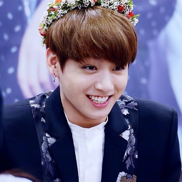 jungkook's bunny smile except as you scroll through the thread he gets older