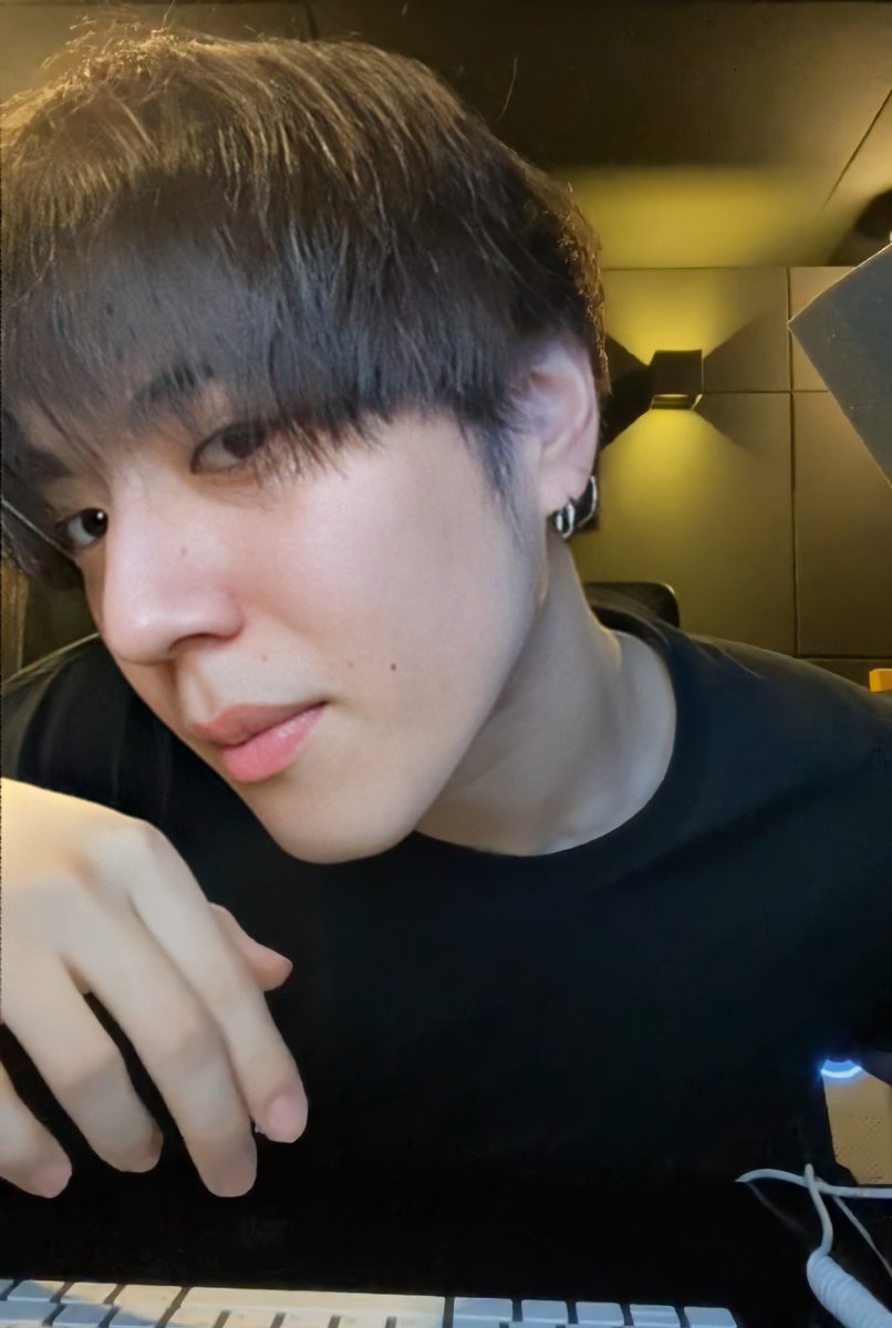 Indah bgttt #Yugyeom  #GOT7    @GOT7Official