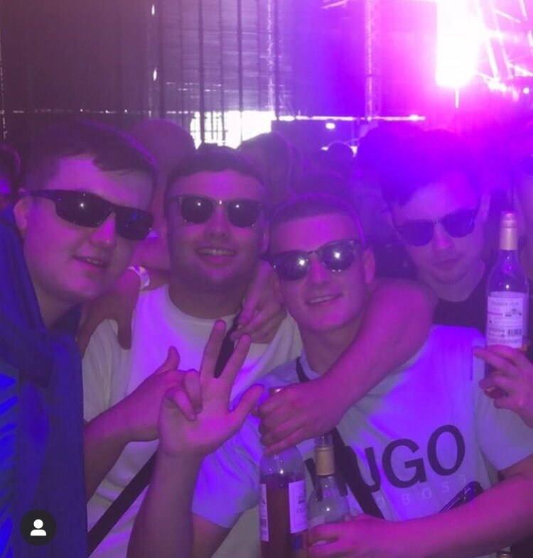 Happy birthday ma boy, see you soon for a good few keeman <a href="/AaronMellia1/">Melon</a> 🤝☝🏻