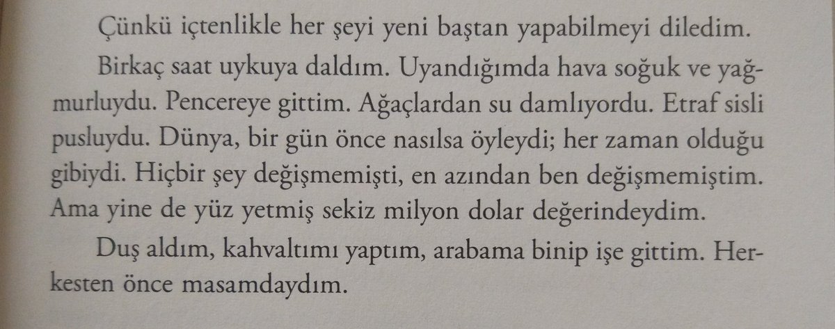 Ön yargıyla okumaya başladım ve Mayıs ayında okuduğum en iyi kitap oldu. Bazen bilgisayarıma altlık yaptığım için özür dilerim :(