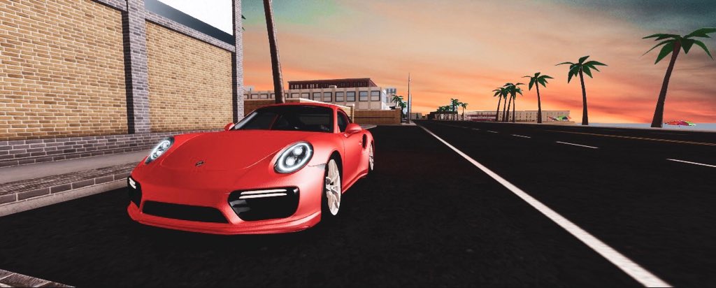 RobloxiaSuper's tweet photo. @RbxVS Porsches for lyf! But I haven't tried the 918 yet. https://t.co/s59lgVm3Jp