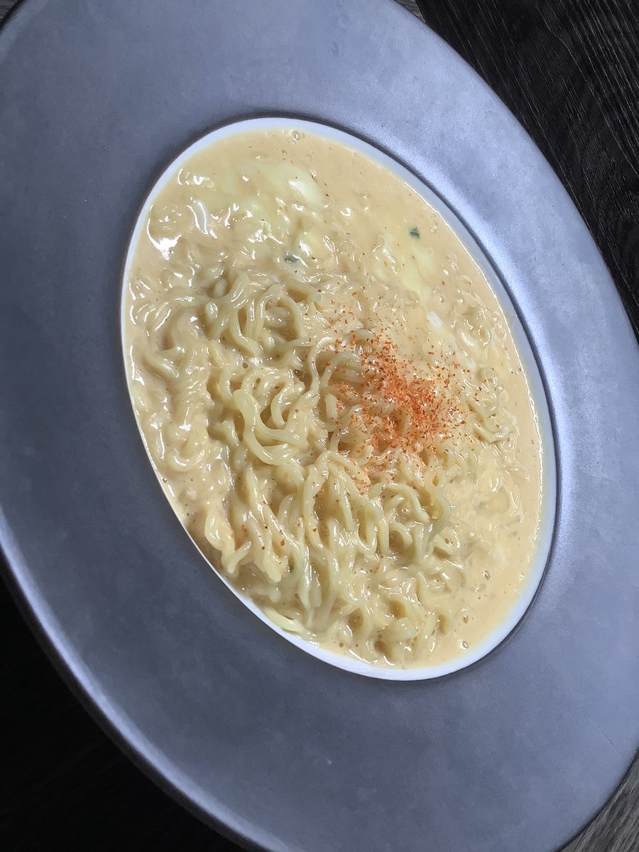 即席ラーメンがパスタに早変わり サッポロ一番味噌ラーメンを味噌カルボナーラにする方法がこちら 話題の画像プラス