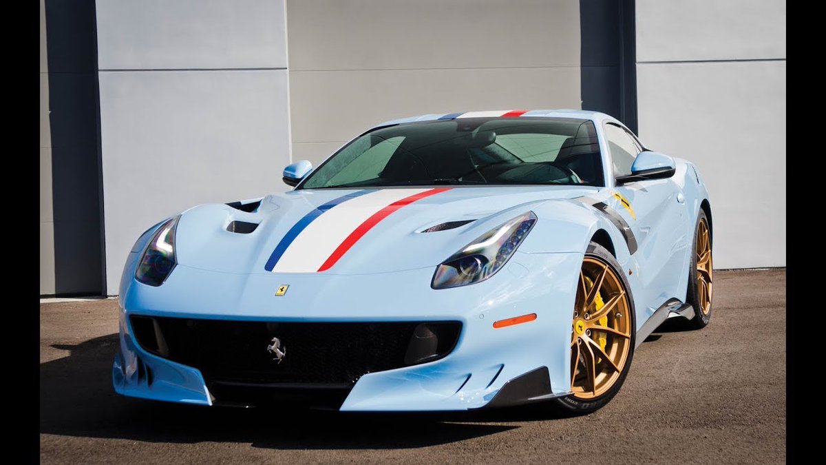 RobloxiaSuper's tweet photo. @Nateice10 Would love to see the option for stripes on this car. https://t.co/uGylSqlbH7