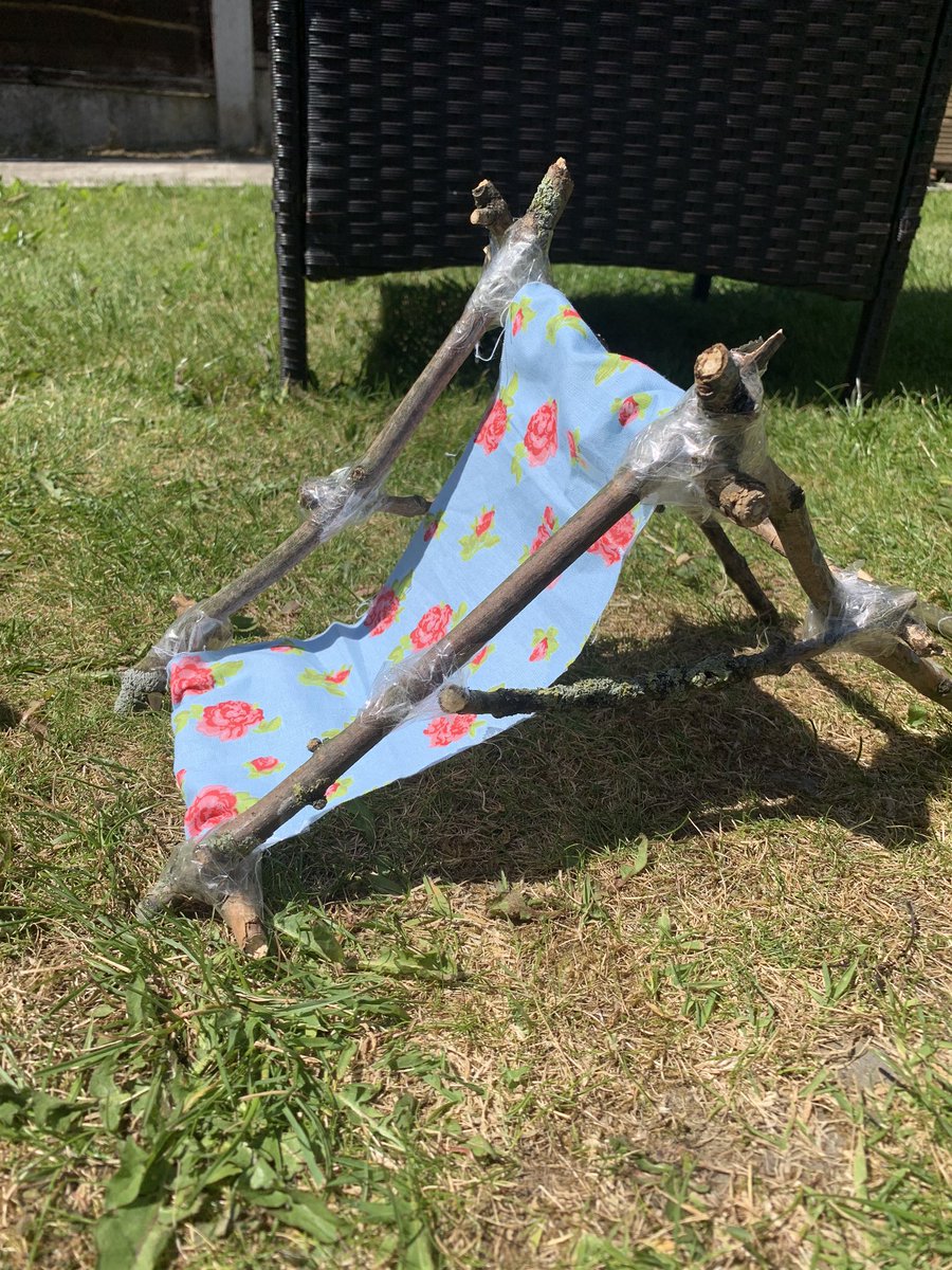 MrsTaylor_HT's tweet photo. Impromptu DT project this lunchtime 💜💙💚#takeaseat #unit4b (wonder who’ll get the # references?! 😉) https://t.co/CPNU9TMFUc