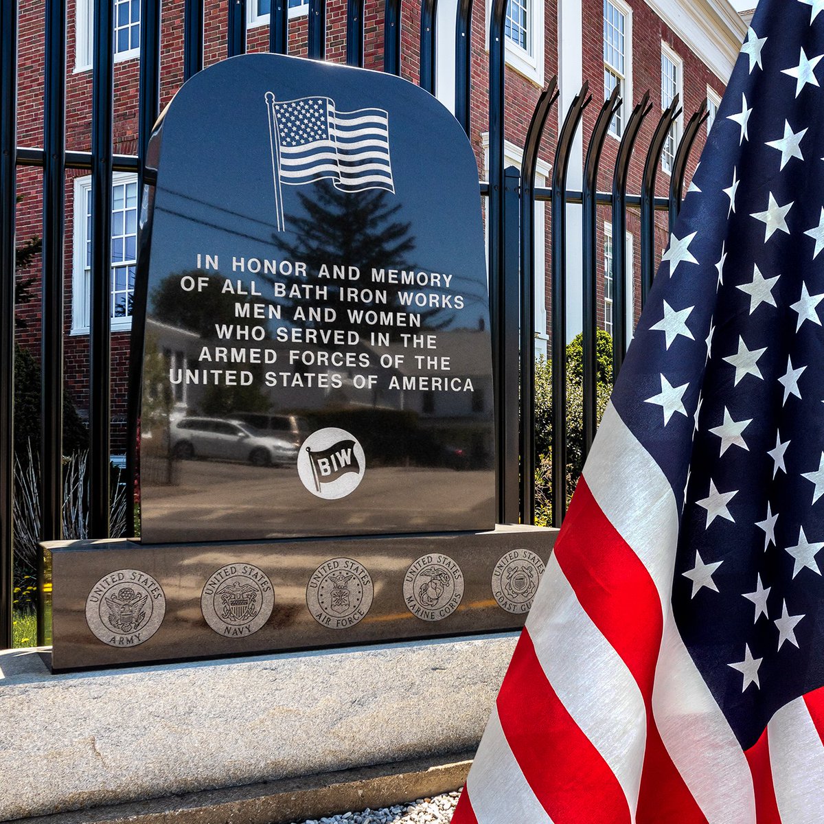 GDBIW's tweet photo. This #MemorialDay, we pause in gratitude to those who have lost their lives in service to this country. The selflessness of military service cannot be overstated and is why we have such pride in our shipbuilders for building the ships that protect those who protect us every day. https://t.co/MnI2VIMdB9