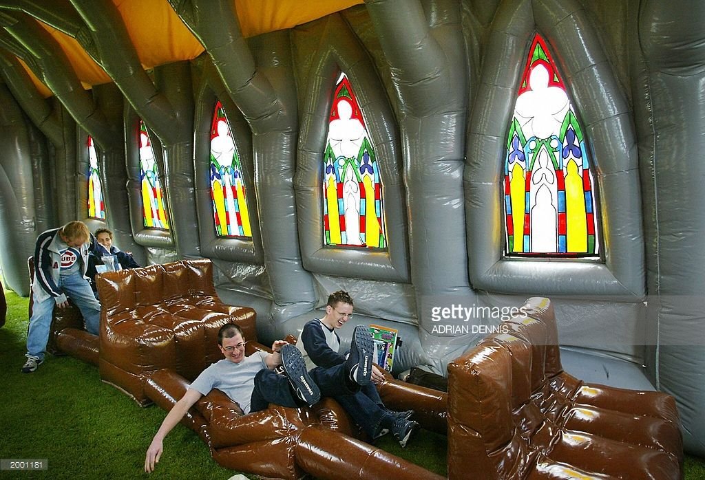 Inflatable pews