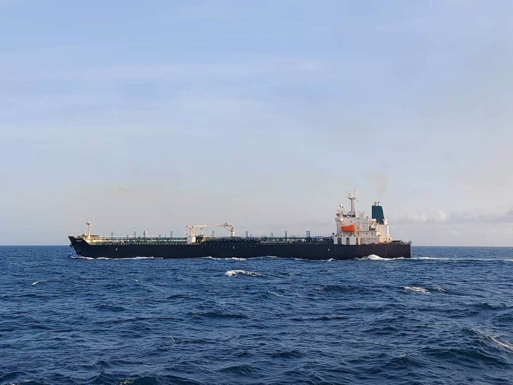 Second Iranian tanker ("Forest") with fuel reached the Venezuelan waters and now escorted by Venezuelian patrol ship "Yekuana" https://twitter.com/madeleintlSUR/status/1264884464624246786