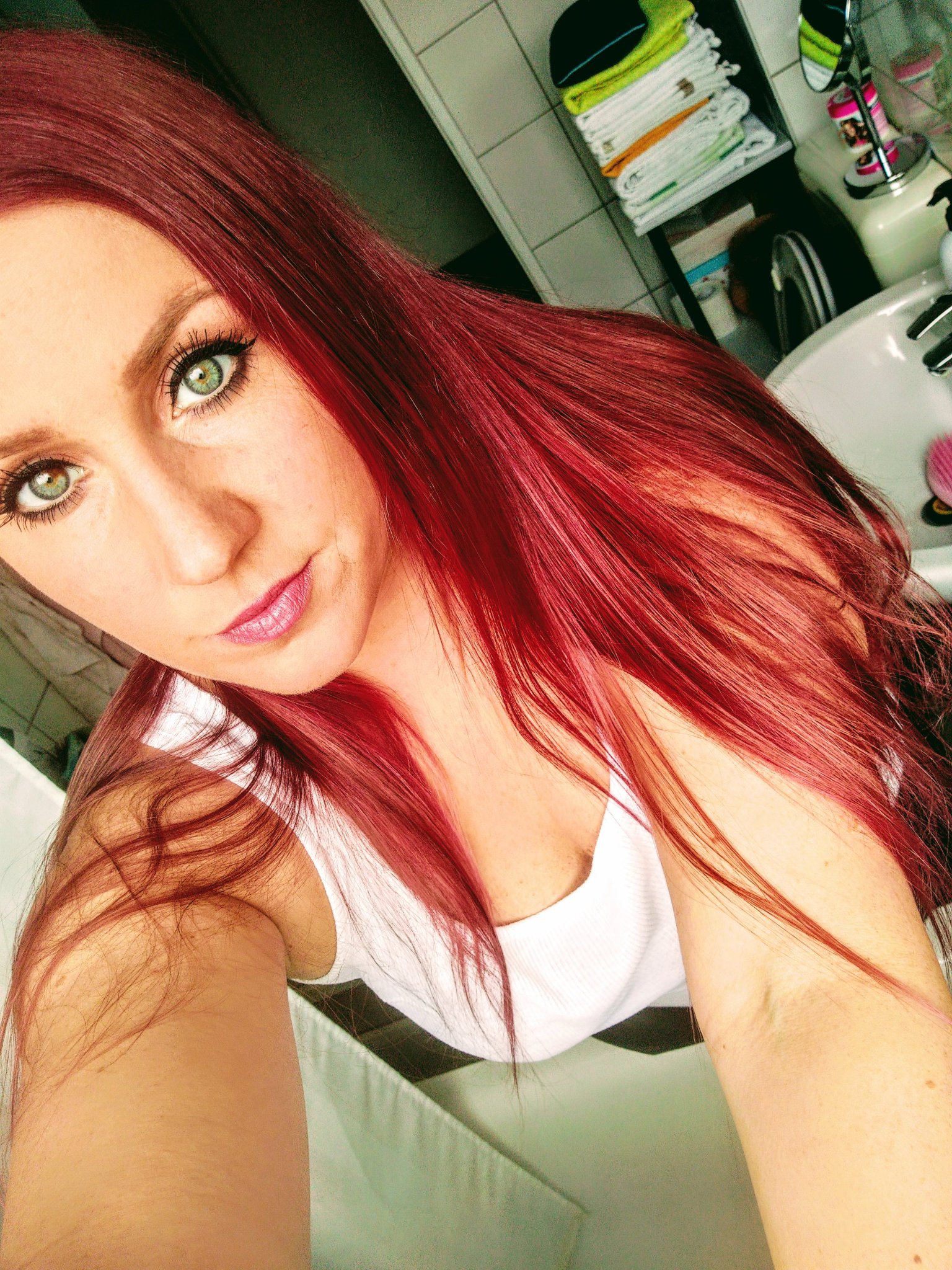 Hey Süßer ich wünsche dir einen geilen Montag <3 Neue Haarfarbe <3 Besuche meine Seite darling .... https://t.co/mOTREPaRXP visit my page #camgirl #livecam #online #visitme #besuchemich #heiss #geil #versaut #redhair #red #hot #geilerarsch #bonniebanx https://t.co/wKcf0UgG8L