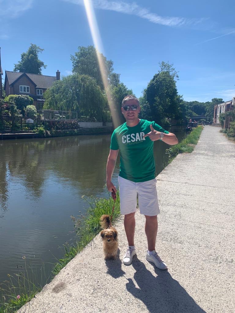 Alan Thompson tweet media