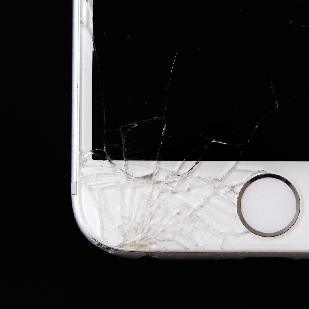 regenxtech's tweet photo. Phone stop working? If you can't repair it, drop it off at your local e-waste collection point for recycling. It contains precious metals that can be recovered! #envirocircuit #ewaste https://t.co/SewkEJzDqi