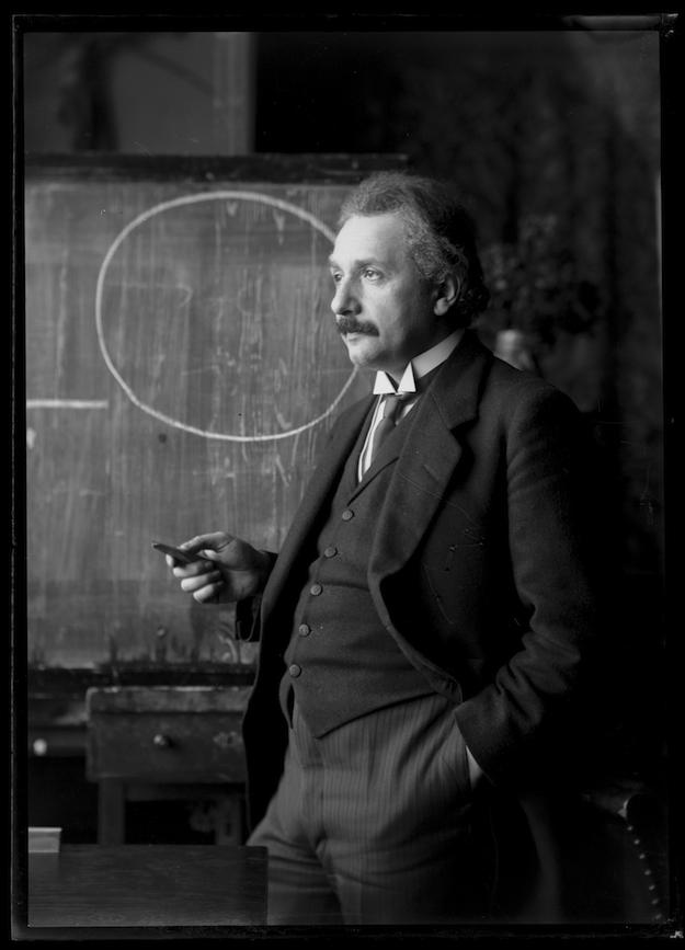 The time that Einstein set to discover "dark energy", and almost discovered "dark matter" instead. THREAD 