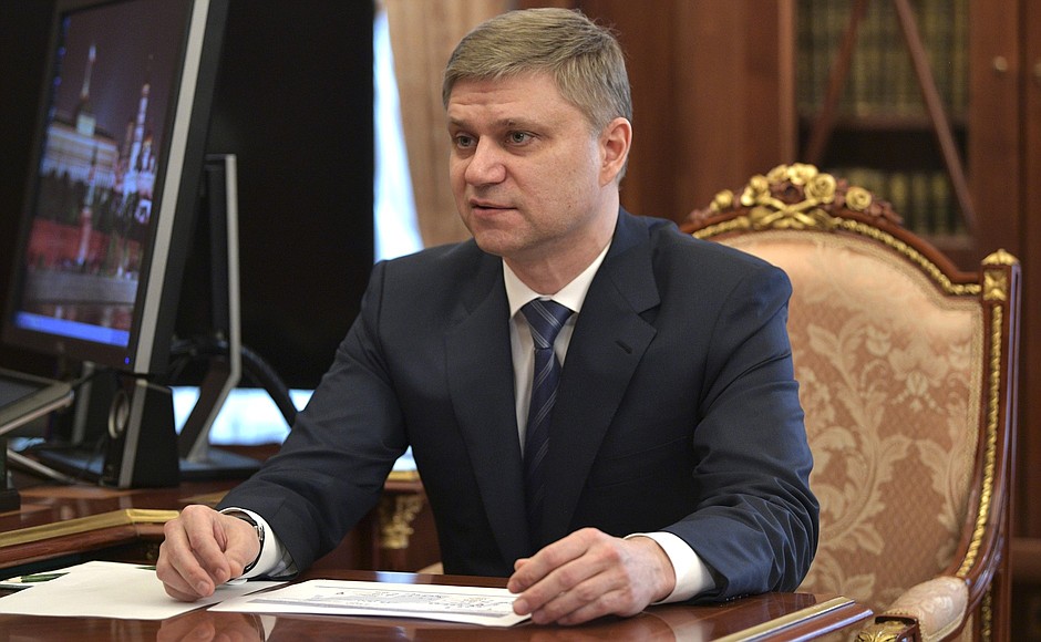 Meeting with head of Russian Railways Oleg Belozyorov: situation with the railways, company's investment activity bit.ly/2TDOqx4