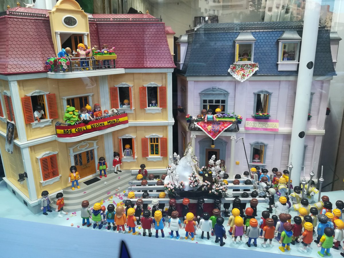 Ya podéis visitar el escaparate que hemos montado en <a href="/CofraJartible/">𝐂𝐨𝐟𝐫𝐚𝐝𝐞 𝐉𝐚𝐫𝐭𝐢𝐛𝐥𝐞</a> !
Representa la Procesión por Pentecostés de <a href="/RociodeMalaga/">Cofradía del Rocío</a>