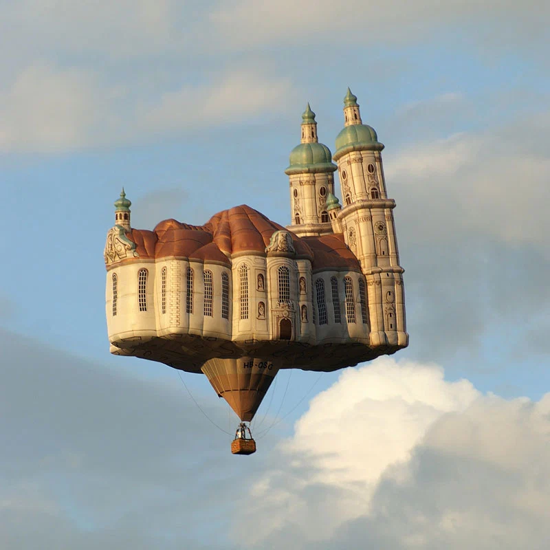 An inflatable cathedral that is a hot air balloon, now we're talking!