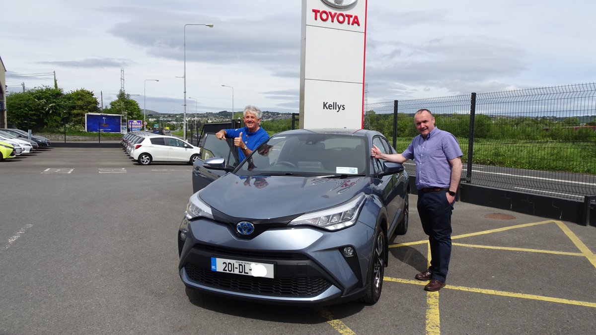 KellysToyota's tweet photo. The celebrity status of the C-HR has just risen a notch as @DonegalNoel takes delivery of his fabulous new car. Happy motoring #builtforabetterworld https://t.co/fFBD8mq6SZ