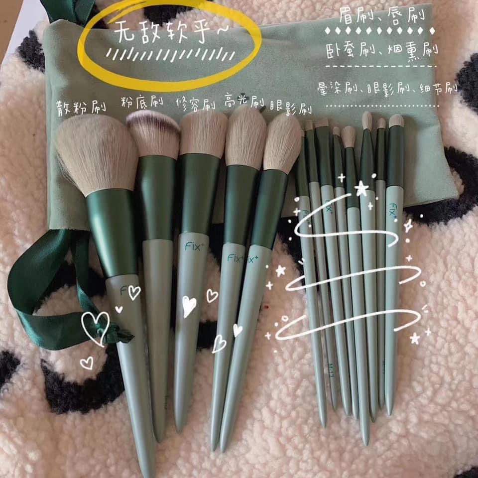 MeexBeautyy's tweet photo. #Pre เซ็ตละ #170บาท พร้อมถุง

💖น้องได้แปรงทั้งหมด 13 ด้าม เอาสีอะไรแจ้งมาน้า💖

ปิด 26/5

📲 Line : https://t.co/nmPCc6XS6w

#Meexbeautyy #ของแท้ล้านเปอร์เซ็นต์  #ของพร้อมส่ง #เครื่องสำอางค์ #skincare #แปรงแต่งหน้า #แปรง #เซ็ตแปรง #เซ็ตแปรง #แปรงแต่งหน้าราคาถูก #แปรงราคาถูก https://t.co/XegxyezpRQ