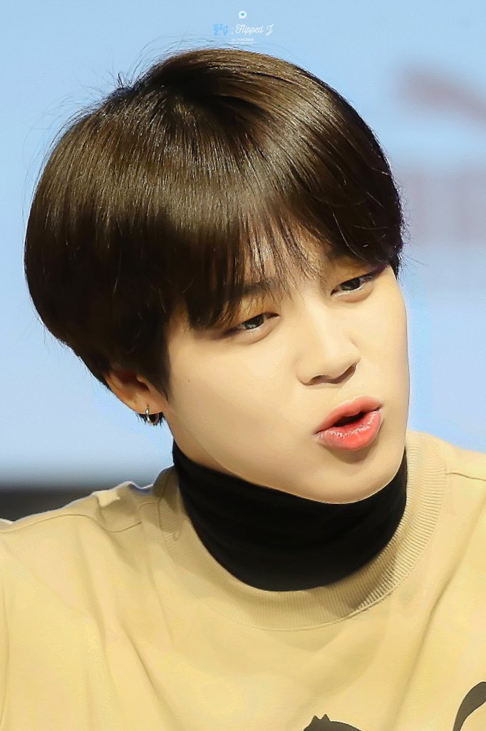 flipped_jimin's tweet photo. 「HQ💕」180408 푸마 팬싸 

#방탄소년단  #박지민 #지민 #JIMIN #박포포 👼🏻 @BTS_twt https://t.co/aEvQIQvUY2