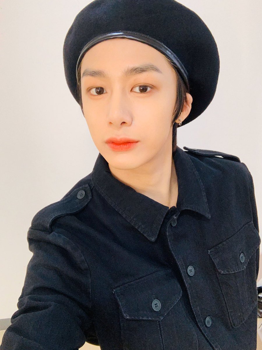 OfficialMONSTAX's tweet photo. [#형원] 몬베베 내일 만나요!!!! https://t.co/gengf40o3C