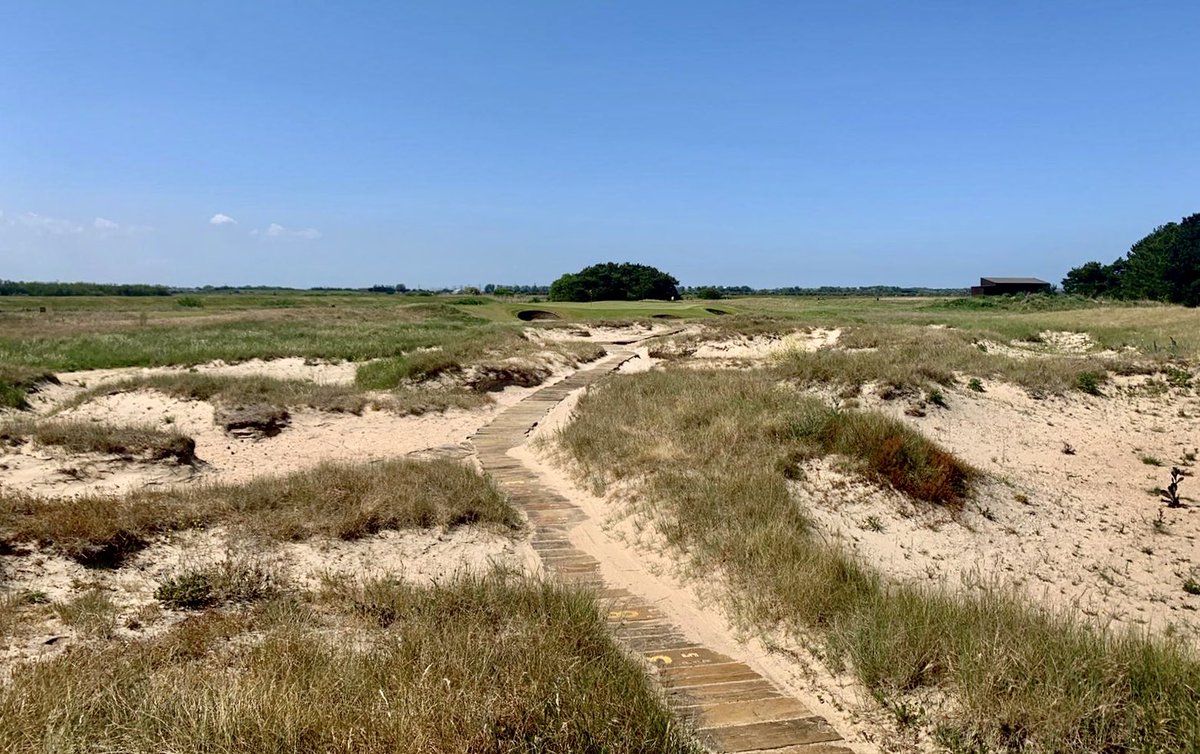 We are down <a href="/Princesgolfclub/">Princes Golf Club</a> today and what a day. Image is of the 2nd on the Dunes nine. If you have not played since the course updates, then you must - a serious improvement. <a href="/GolfInKent/">Golf In Kent</a> @KentGolfUnion <a href="/robmcg61/">RM61</a> <a href="/ATarcetti/">Anthony Tarchetti</a> <a href="/EnglandGolf/">England Golf</a> <a href="/GolfTourEngland/">Golf Tourism England</a>