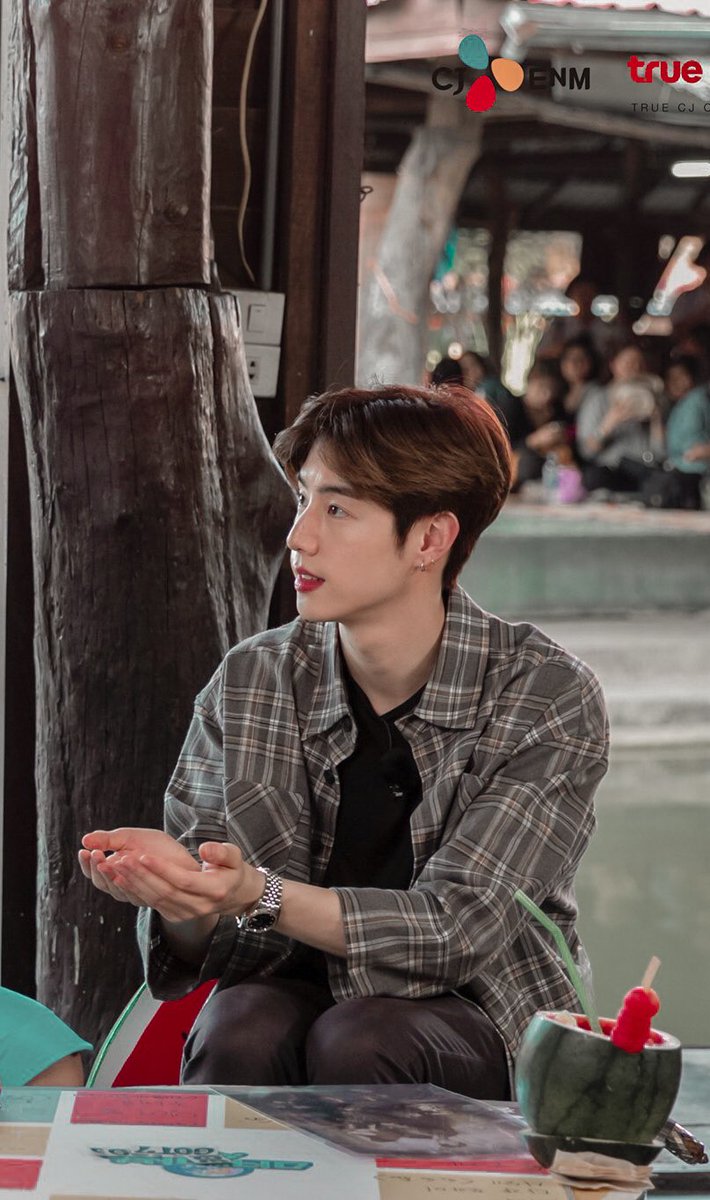 Pnamziii_9397's tweet photo. มันดูดีไปหมด  หมดคำจะอวย ดูเอาเองเลยละกัน😍😍
#ประกาศความหล่อของมาร์คต้วน
@GOT7Official #GOT7 #MarkTuan https://t.co/VHxoTlEGxx