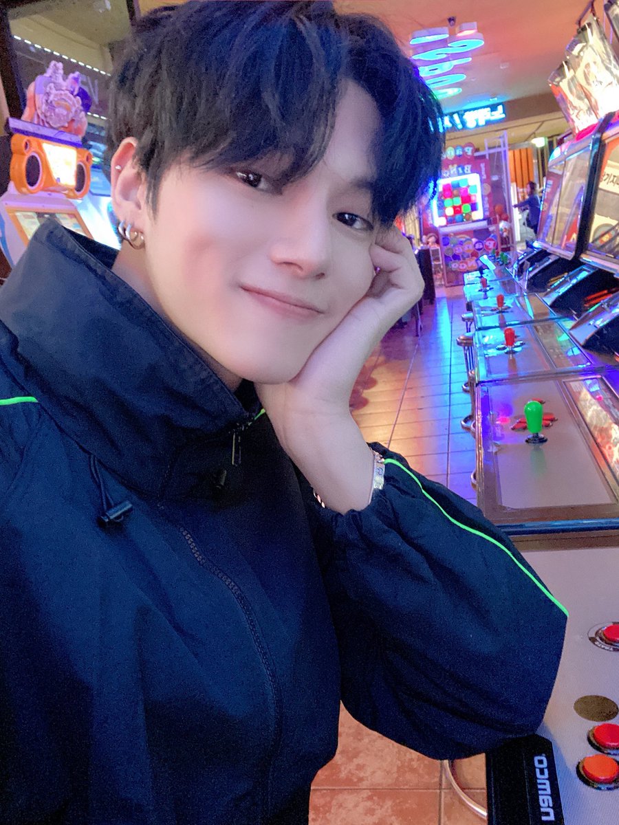 Wooyoung as your boyfriend, a thread  #우영  #WOOYOUNG  #ATEEZ  