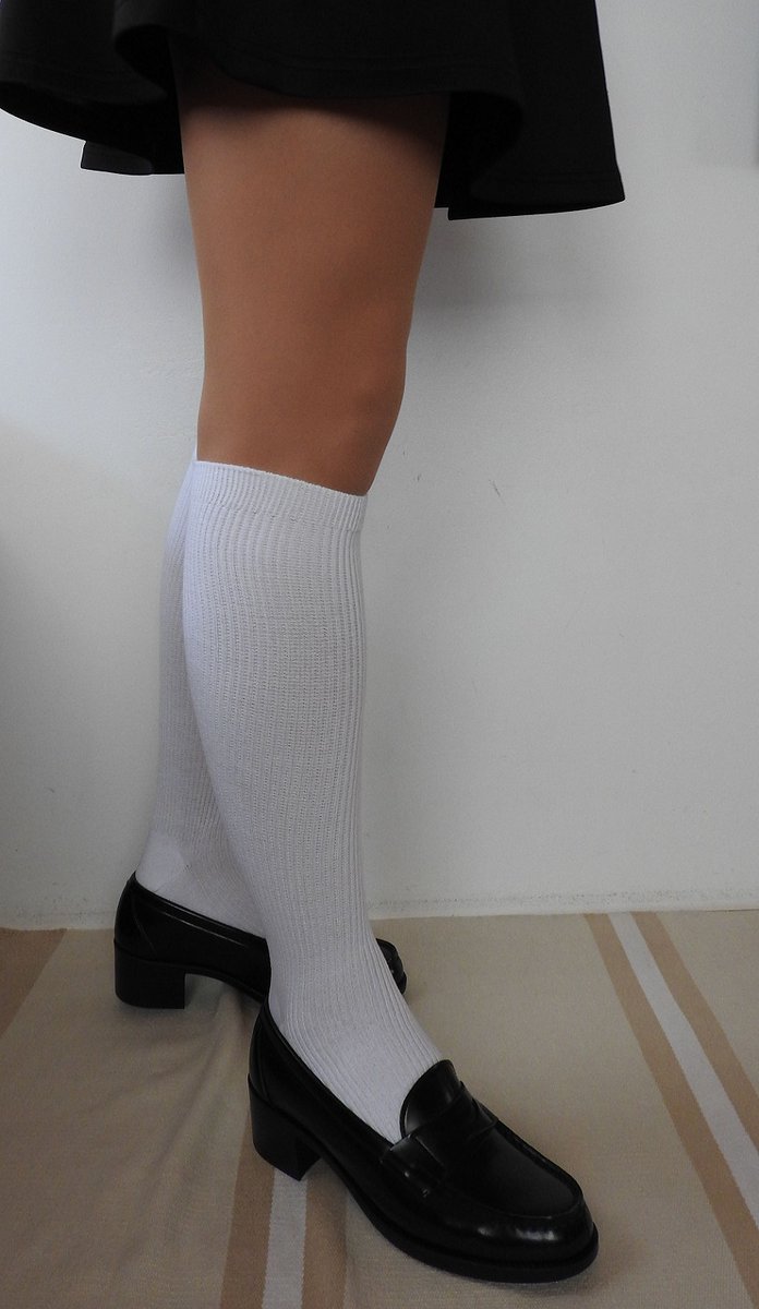 Gauze 予想はしていましたが Jk達は帰って来ても ﾊｲｿｯｸｽは帰って来てくれないみたい ﾊｲｿｯｸｽ好きの方の為にgazueは履き続けます 偽物ですけどお許しを